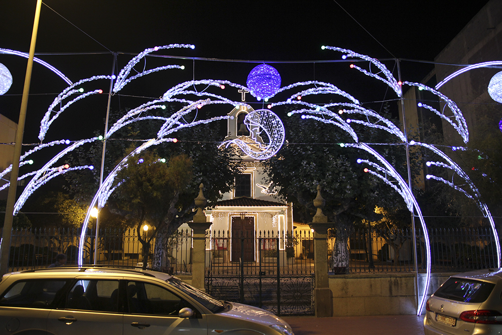 Inauguradas iluminações das Festas de Nª Srª da Ajuda 2015