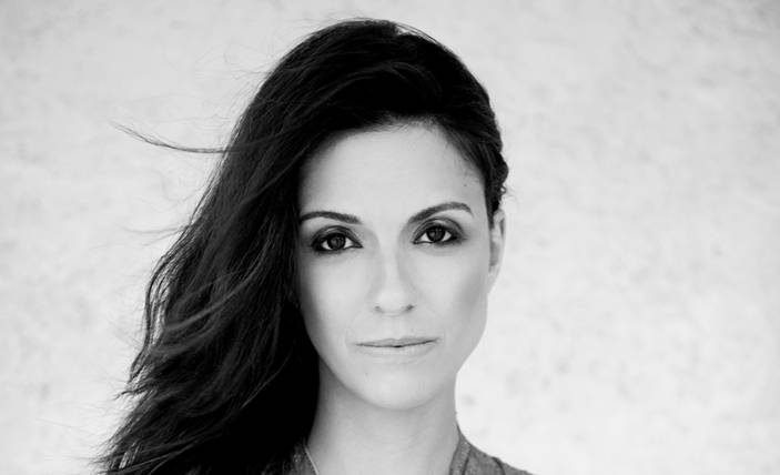A fadista-revelação Carolina apresenta-se em Espinho