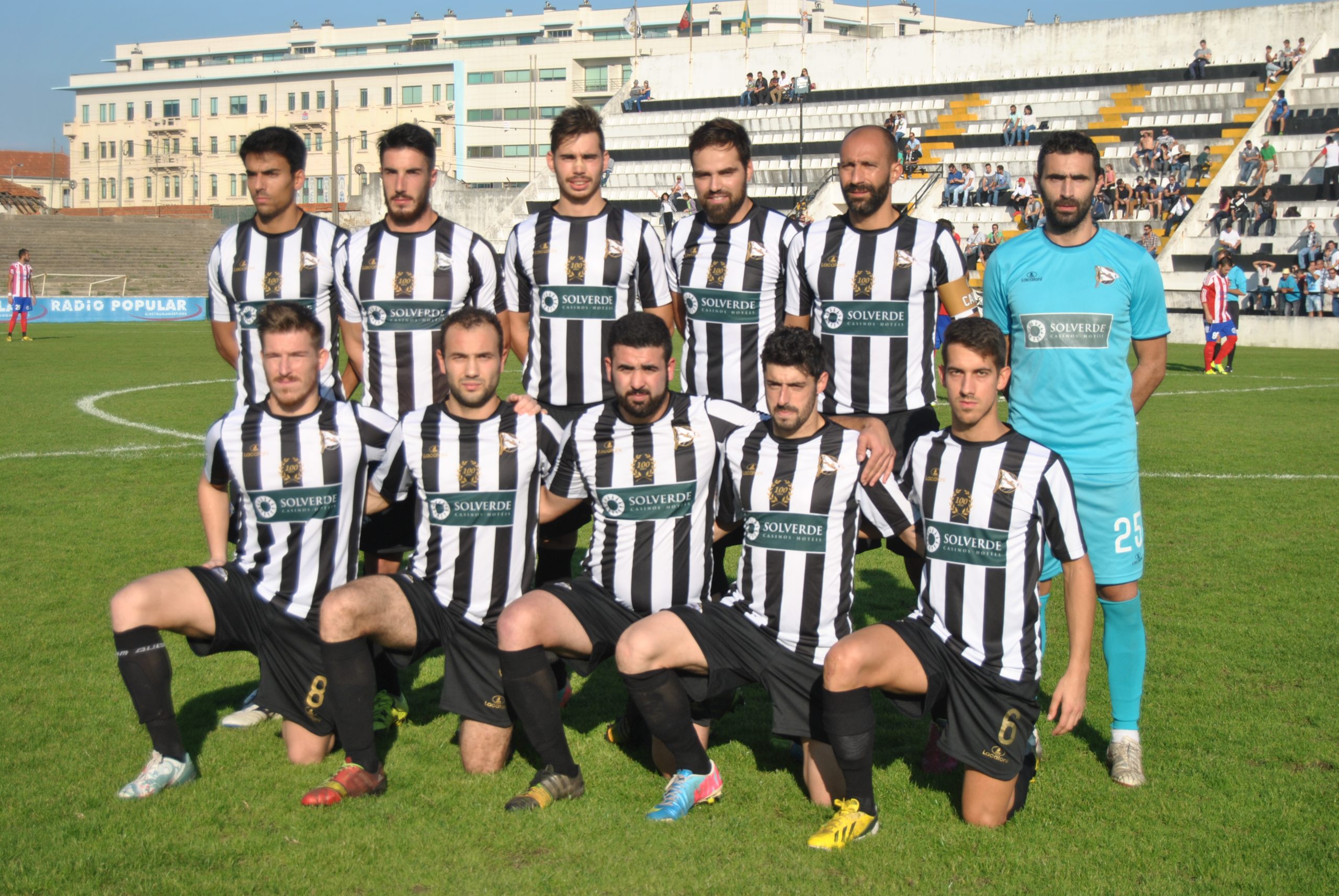 Sp. Espinho vence Esmoriz e sobe ao segundo lugar