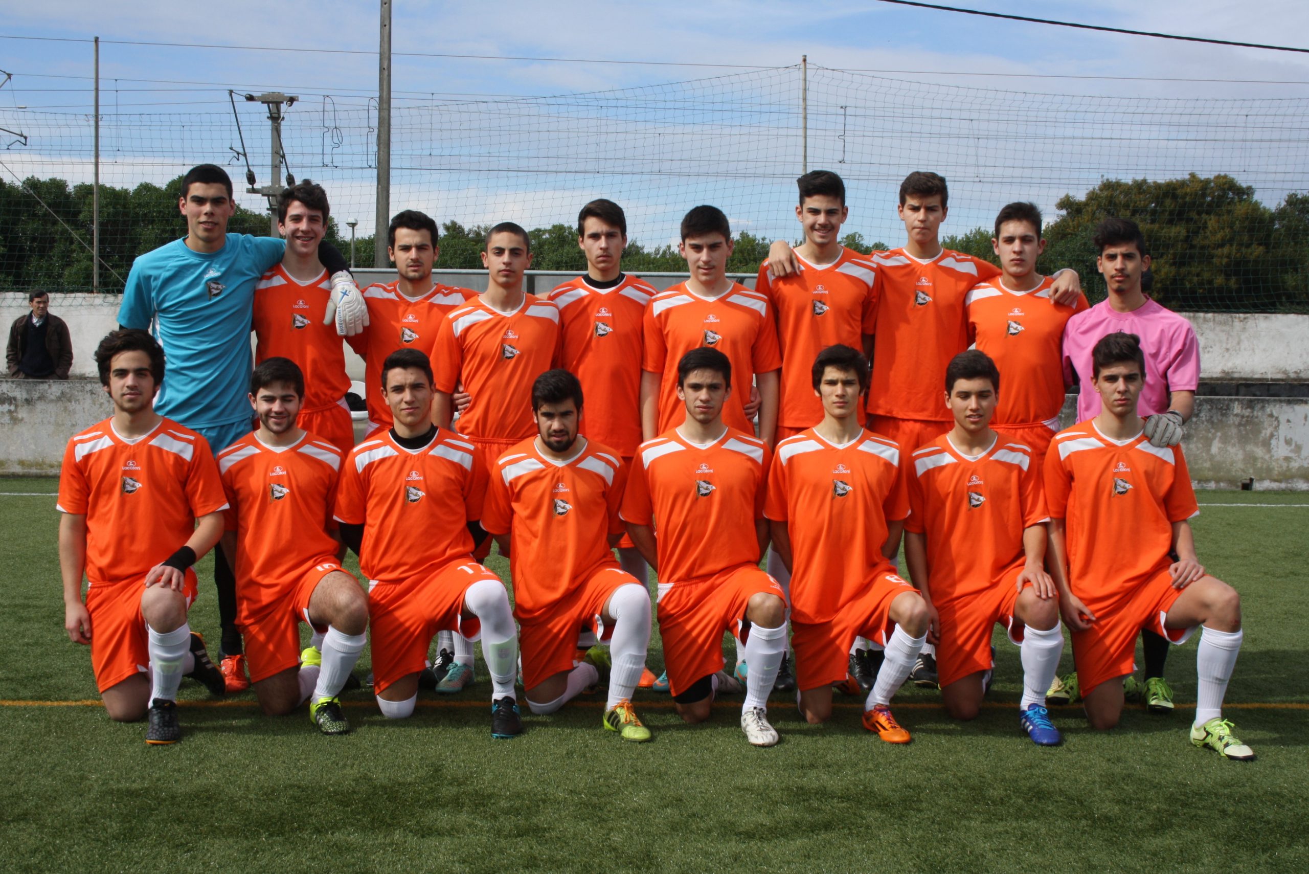 Futebol SCE: Juniores tigres vencem Oliveira Bairro por 5-1