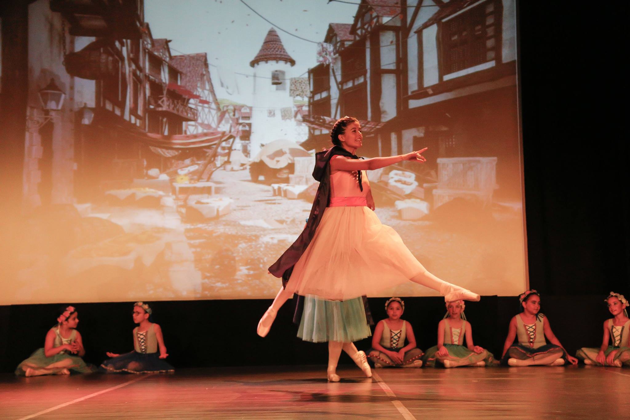 Brilhantes momentos de dança pela Escola de Bailado Adriana Domingues