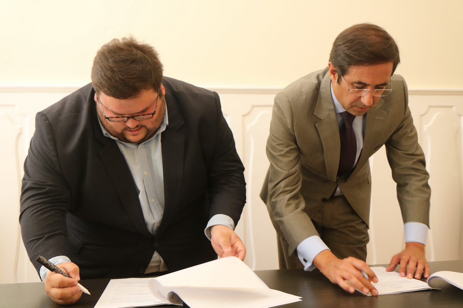 Ruas de Anta/Guetim repavimentadas. CME celebrou contrato com Junta Freguesia