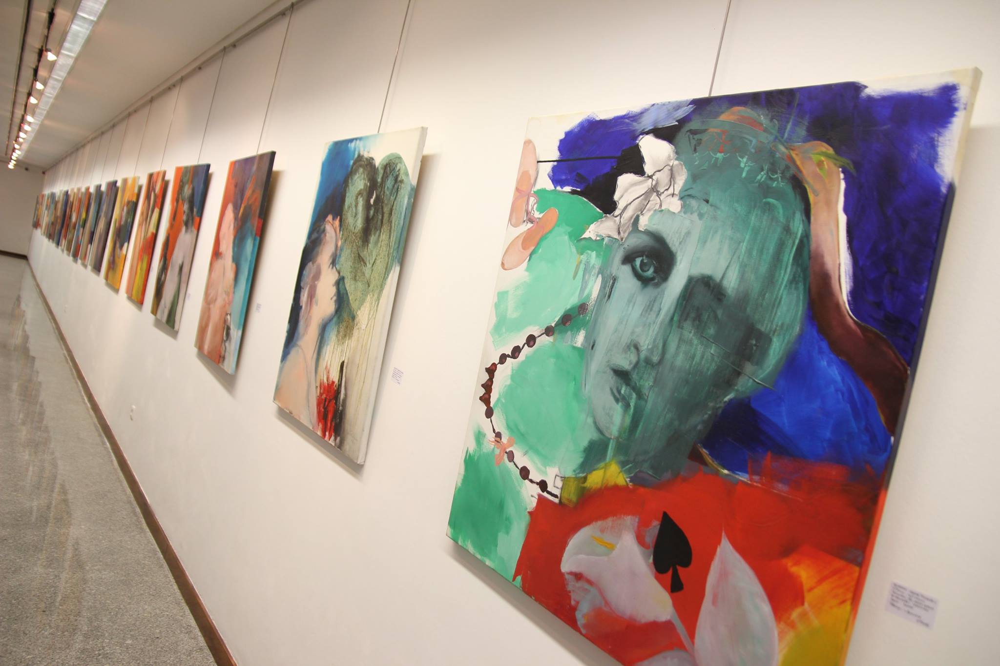 Inaugurada exposição de pintura de Odete Pinheiro no Multimeios