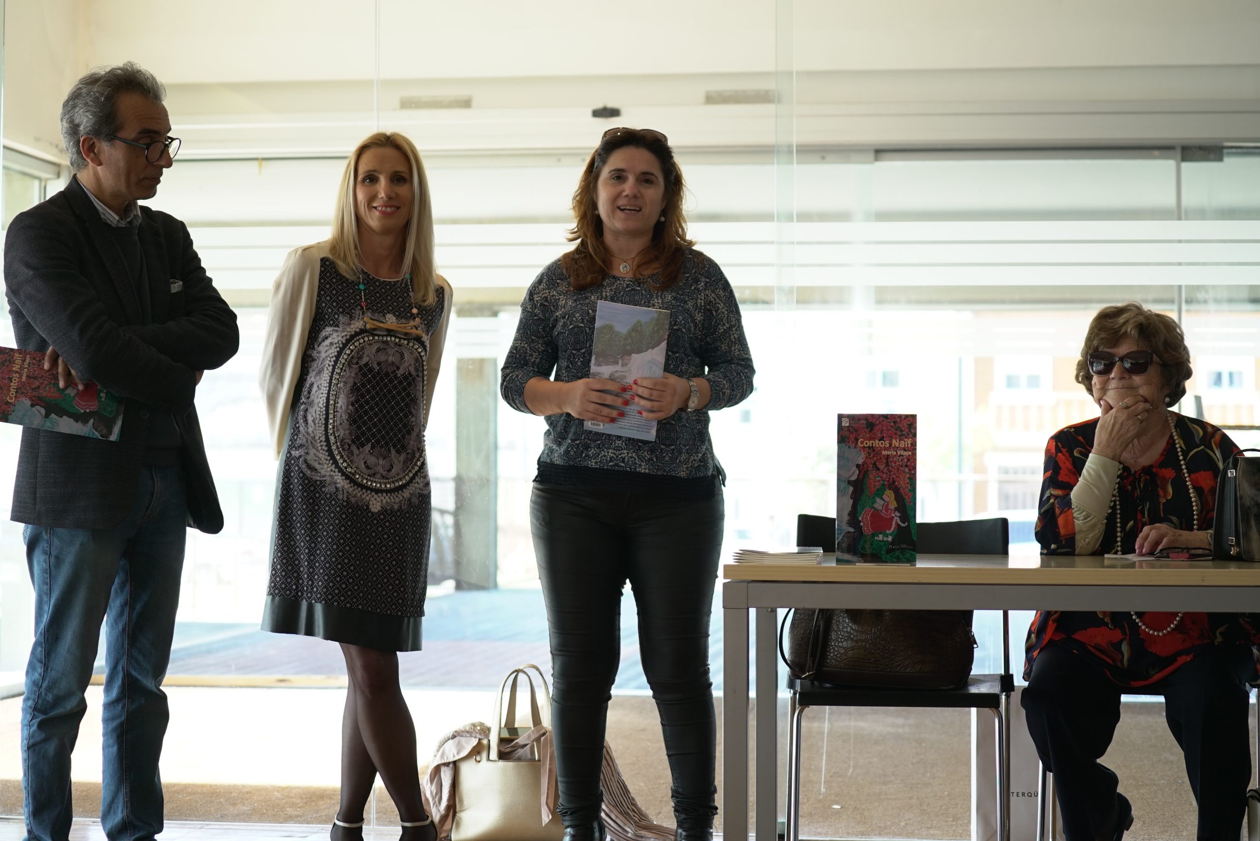 Apresentação do “Conto Naif” de Maria Vilaça no FACE