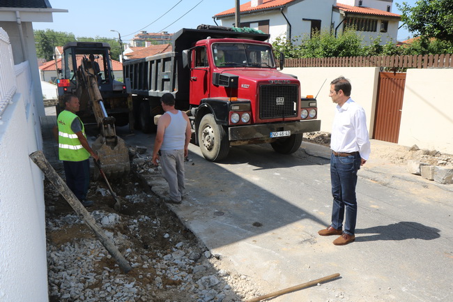 Obras de saneamento e pavimentações em Espinho