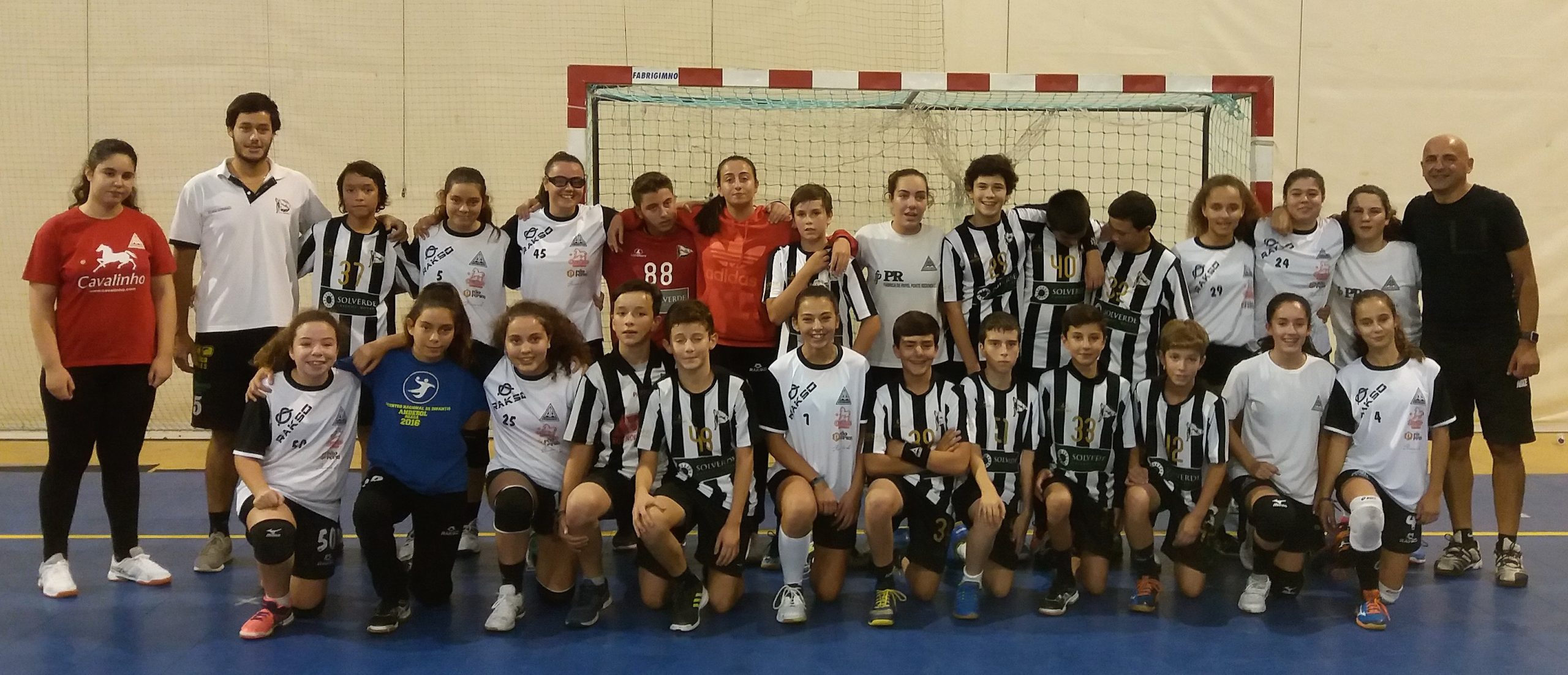 Andebol: Encontro amigável das equipas de iniciadas e infantis AAE e SCE