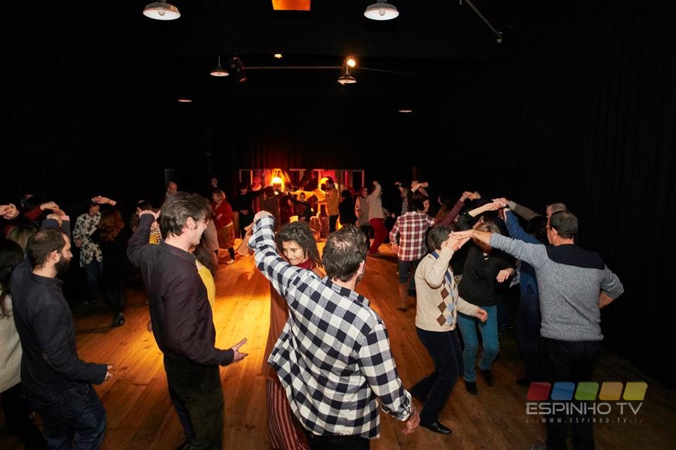 Baile Folk encheu Auditório Nascente