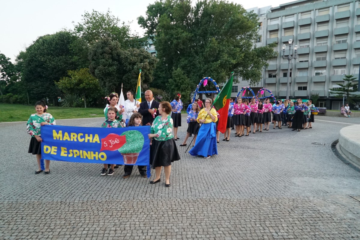Marchas de S. João desfilaram pelas ruas da Cidade