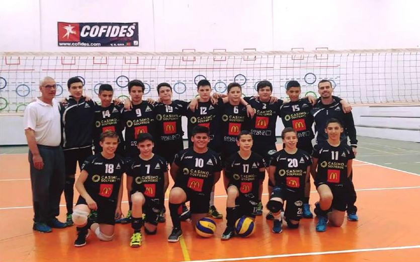 Voleibol: Iniciados da AAE em 8º lugar