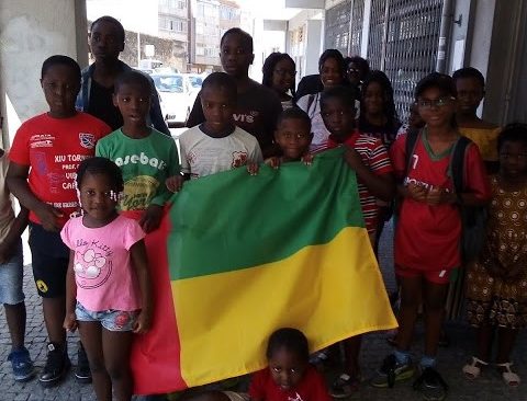 40 crianças luso-guineenses visitam Planetário de Espinho