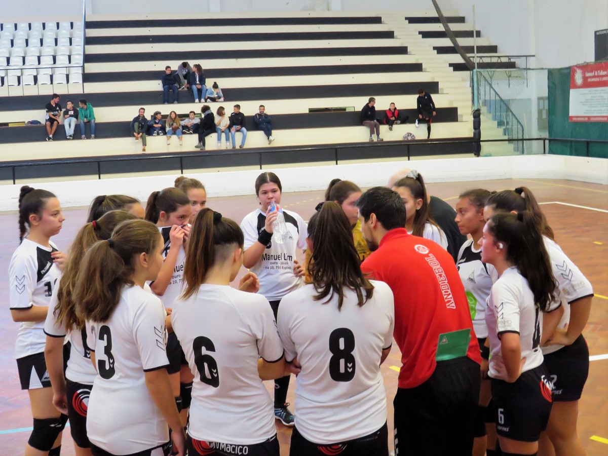 Andebol: Juvenis da AAE sobem na tabela