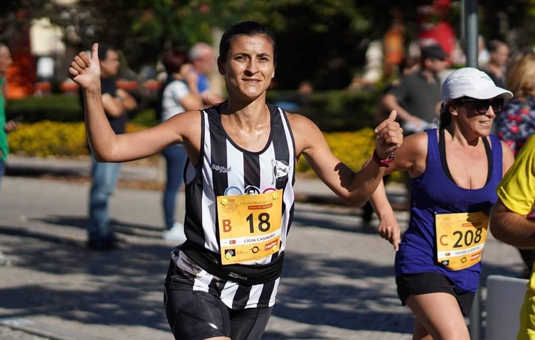 Equipa Feminina do S. C. Espinho/Atletismo António Leitão em destaque