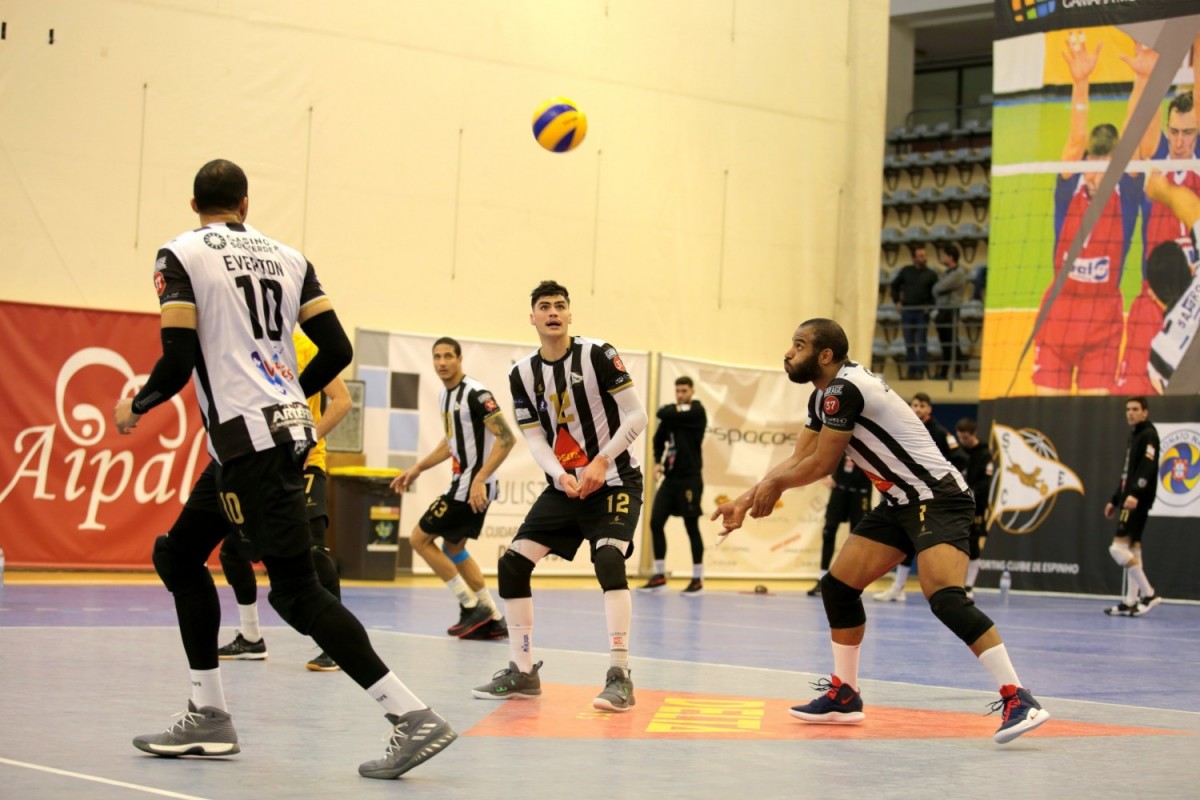 Voleibol: Espinho obrigado a recuperar terreno