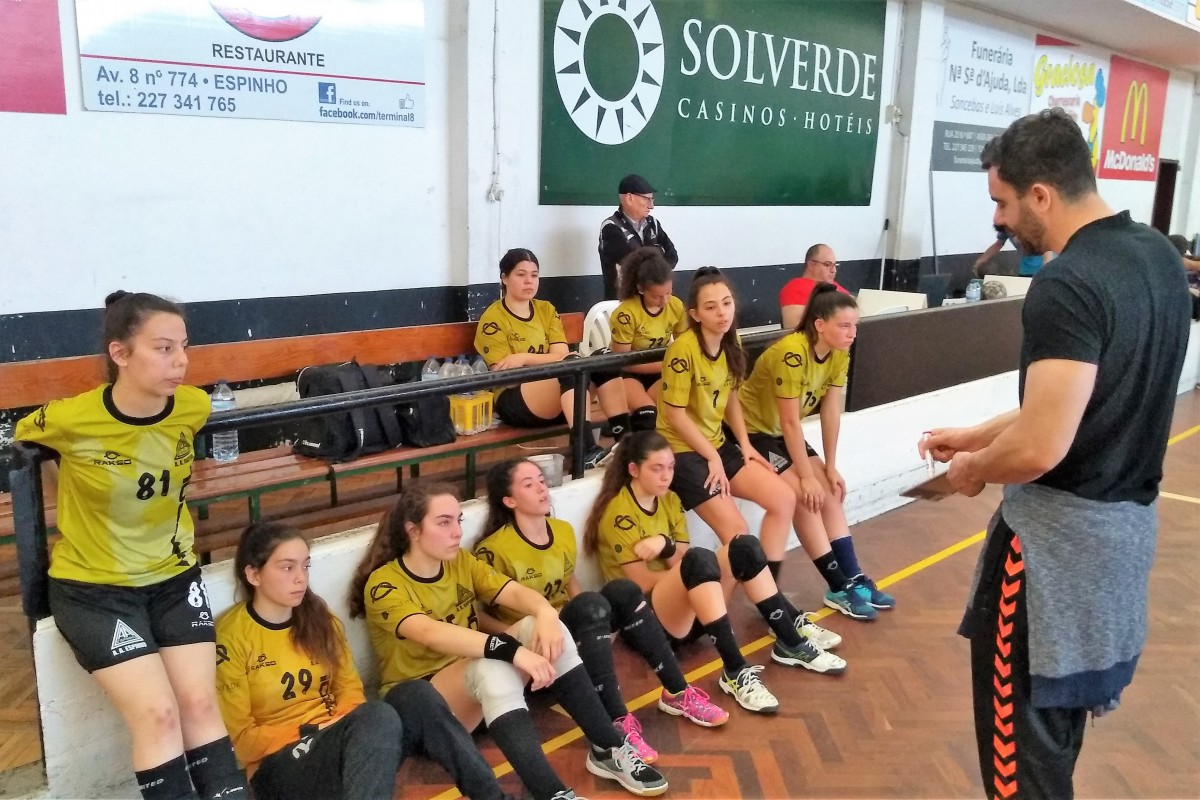 Andebol: 3 Vitórias em 4 jogos para as Academistas