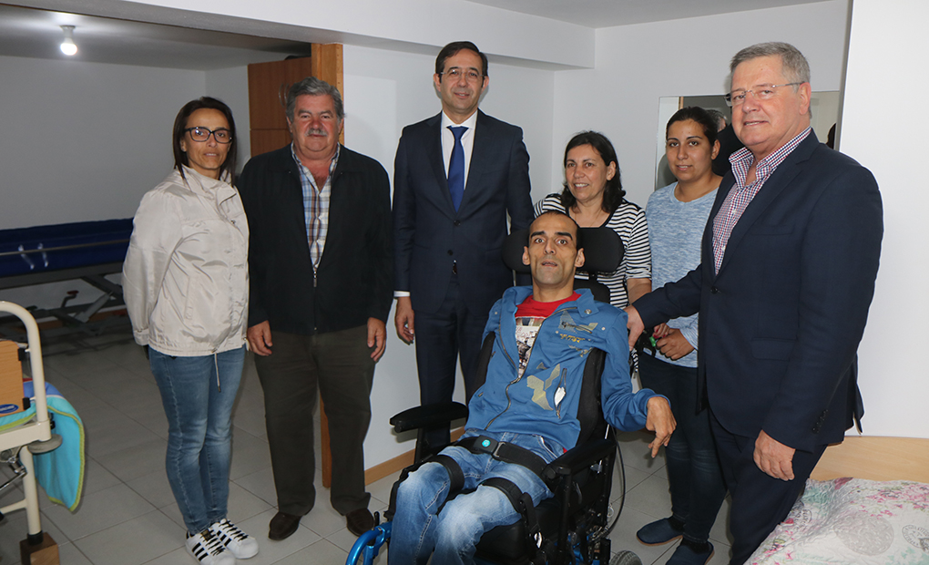 Câmara apoia família com equipamento ortopédico