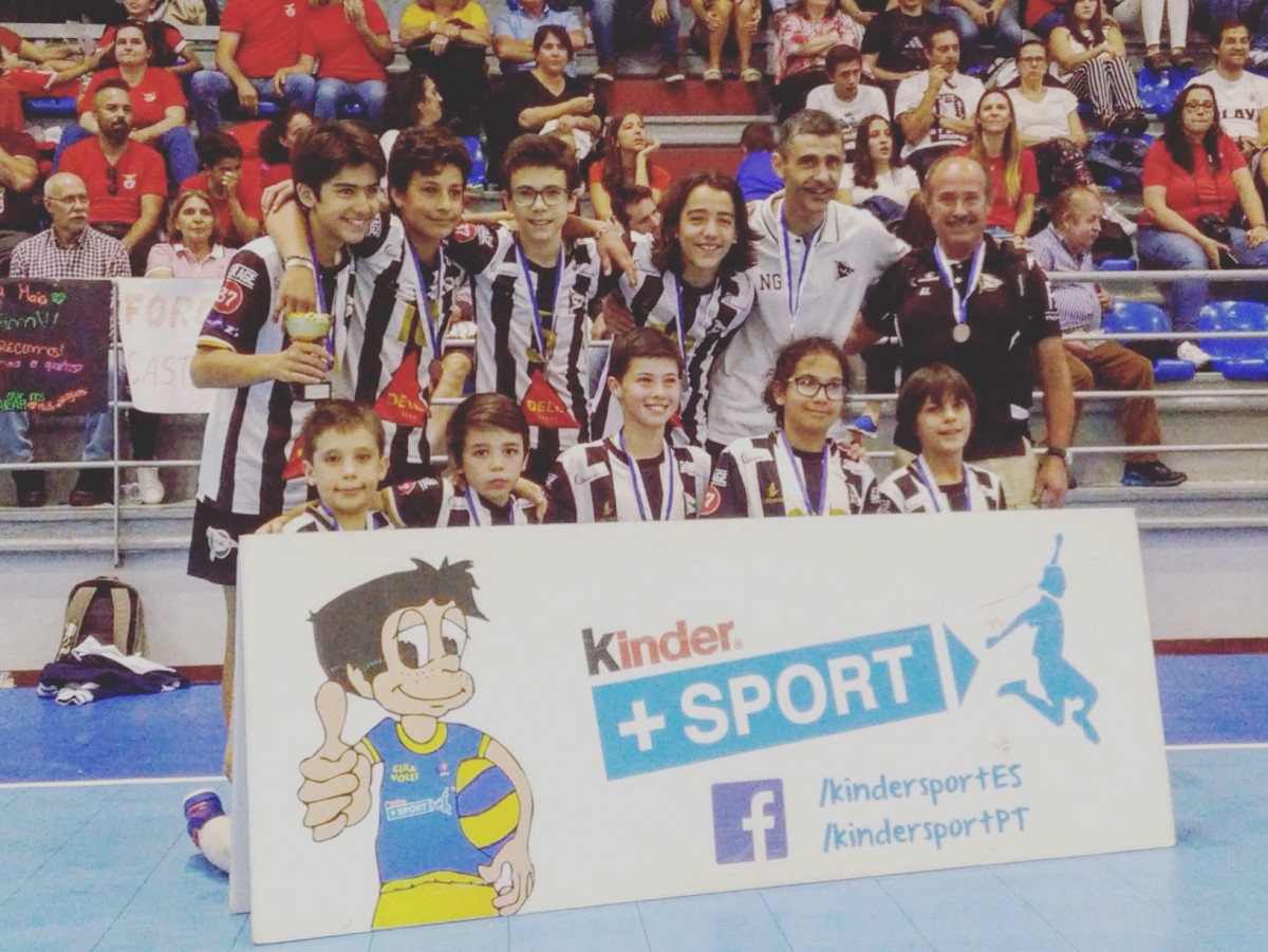 Voleibol SCE: Minivoleibol de bronze!