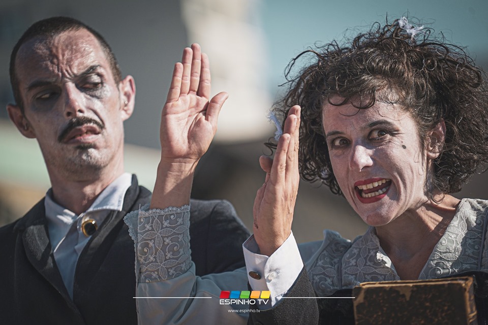 Festival Oito24 terminou com espetáculos de rua
