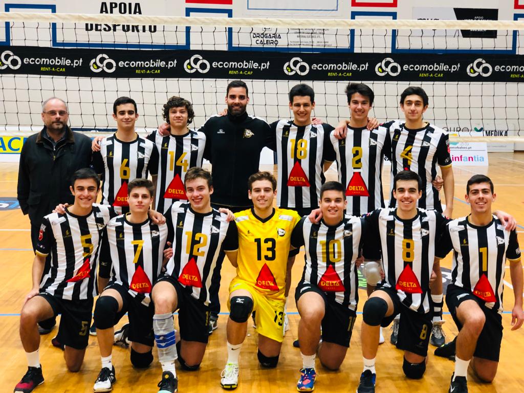 Voleibol SCE: Juniores invictos na final do campeonato nacional