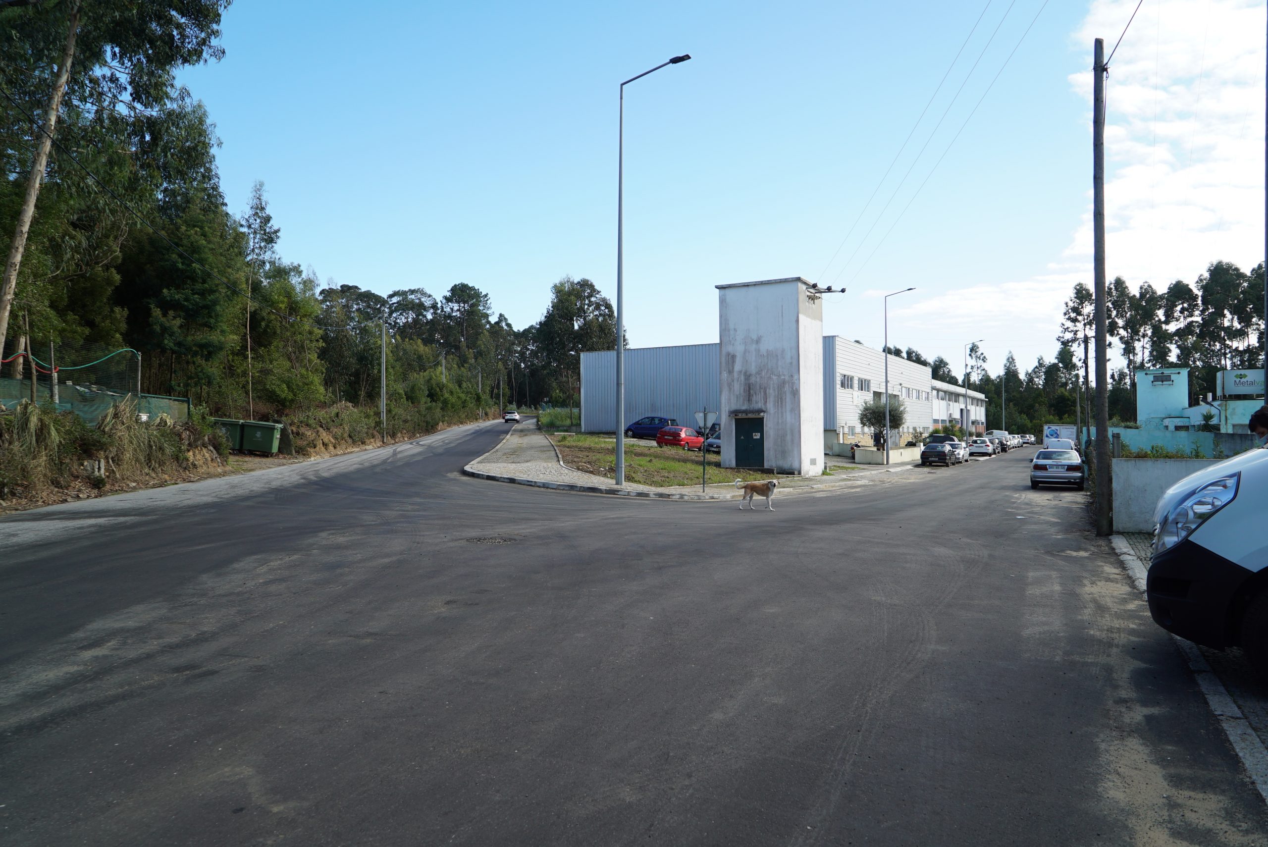 Concluídas as obras de pavimentação de algumas ruas de Paramos