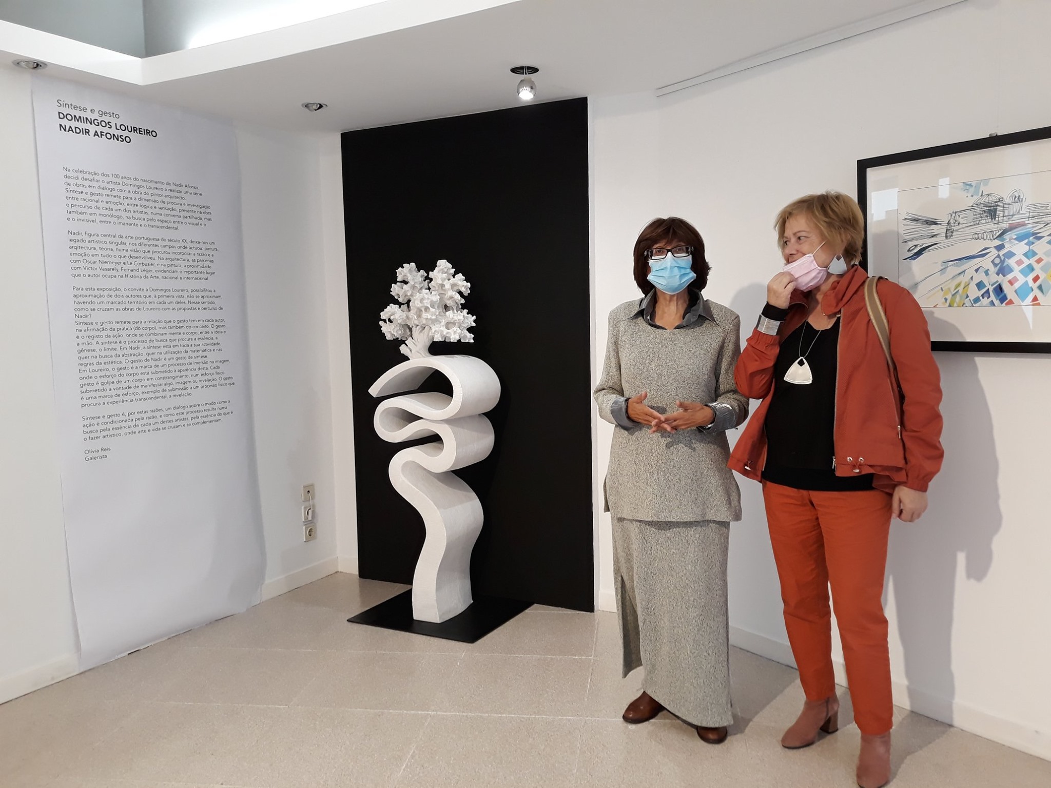 Inaugurada exposiçao “Síntese e Gesto – Domingos Loureiro e Nadir Afonso”