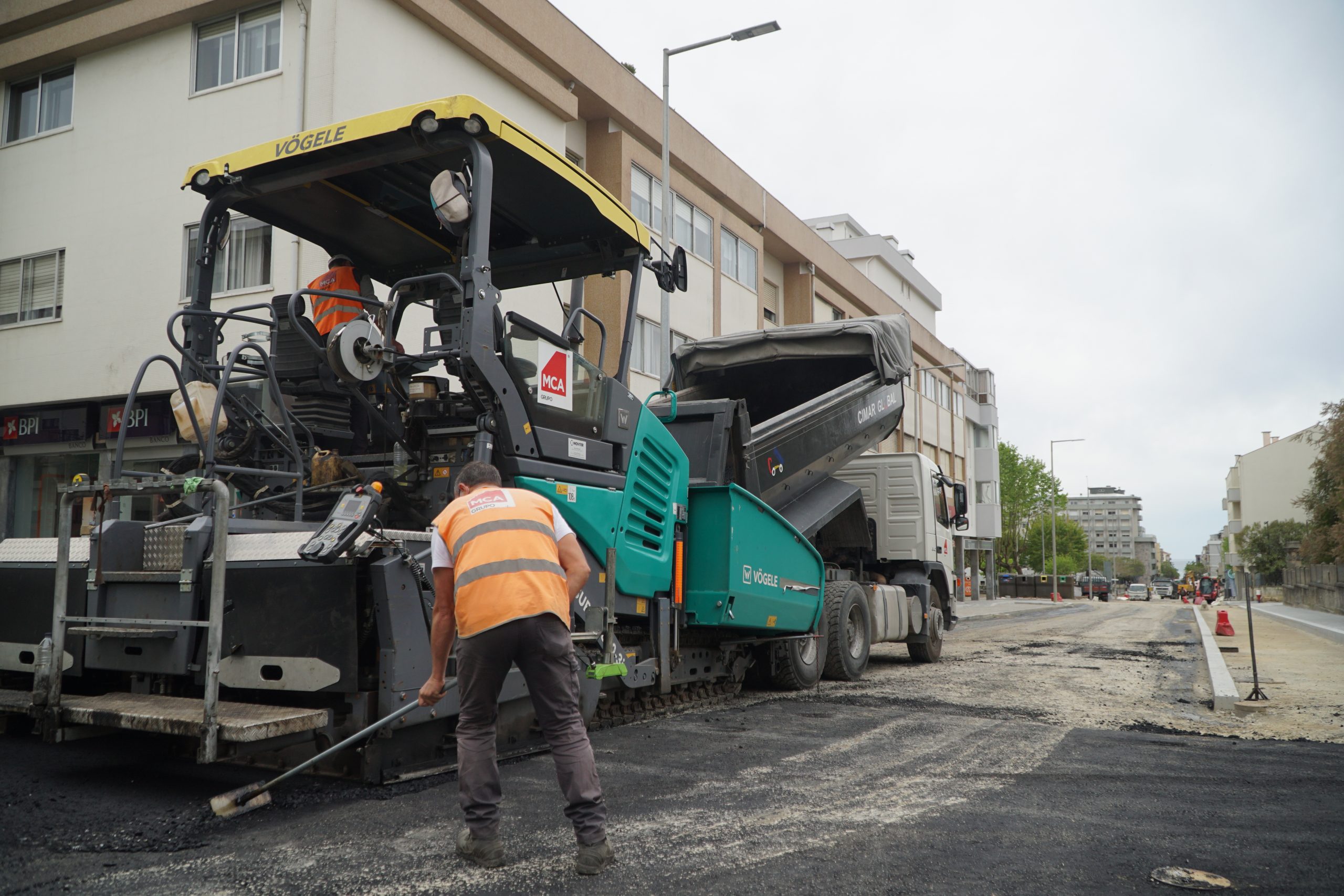 Inicio da pavimentação da Rua 19 entre rua 26 e a Av32