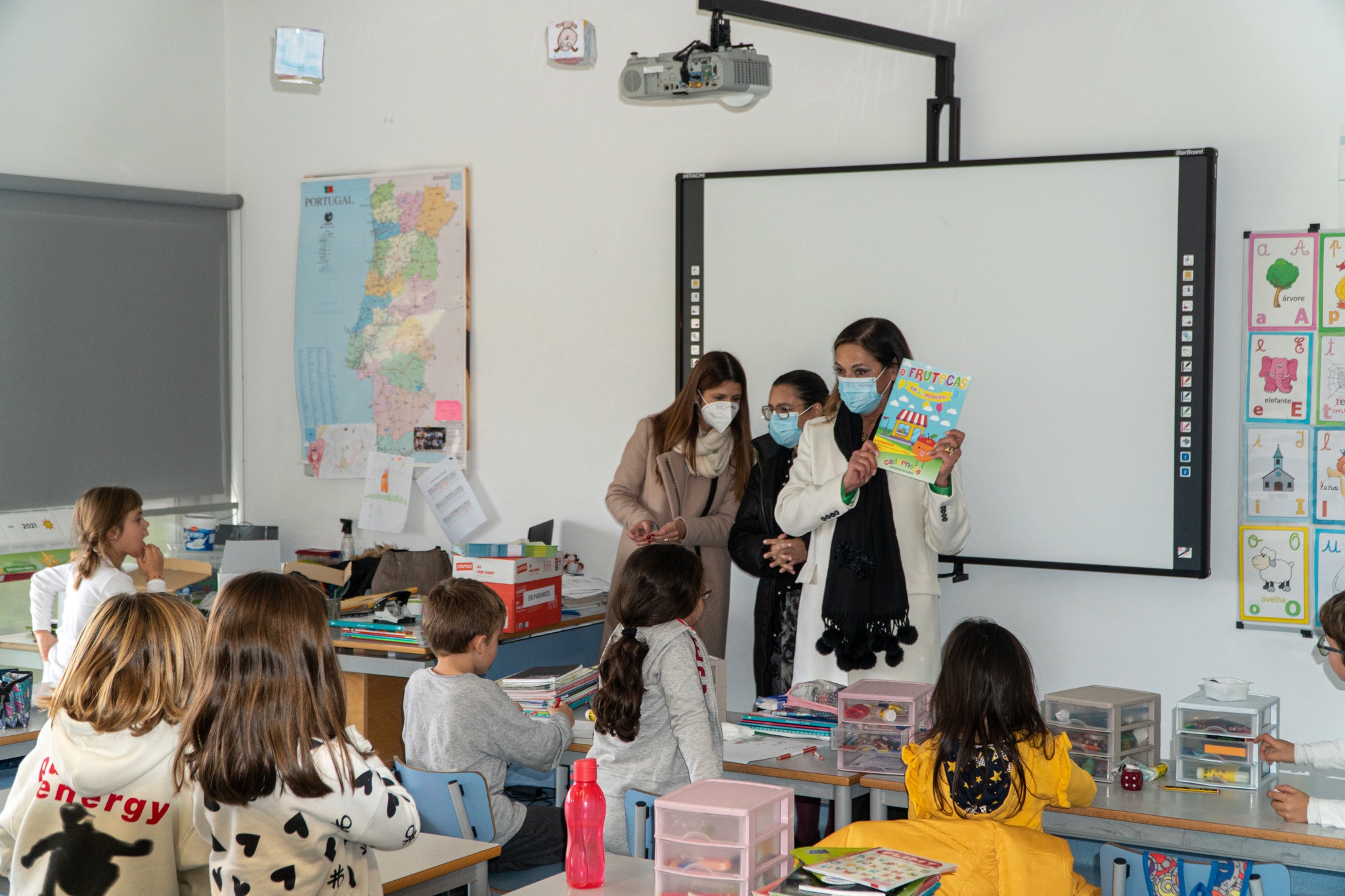 Regime de Fruta Escolar chegou às Escolas