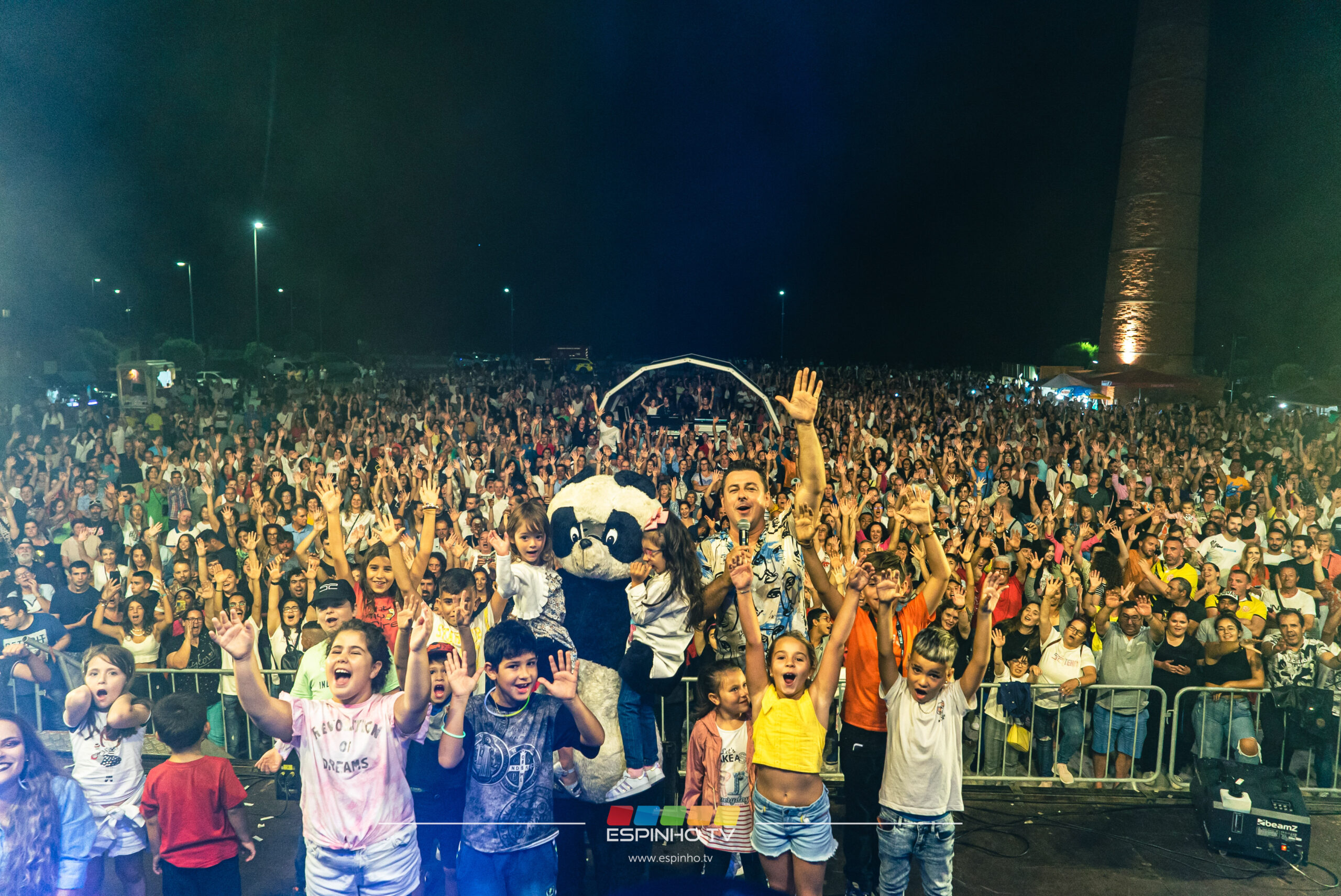 Milhares nas ruas de Espinho para festejar a Nª Srª d’Ajuda