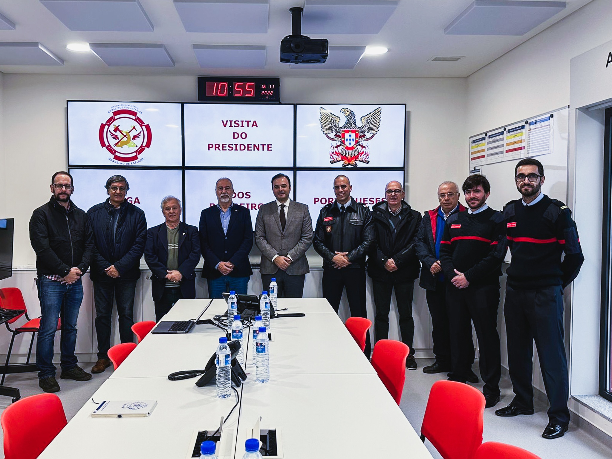 Presidente da Liga dos Bombeiros Portugueses visita Bombeiros de Espinho
