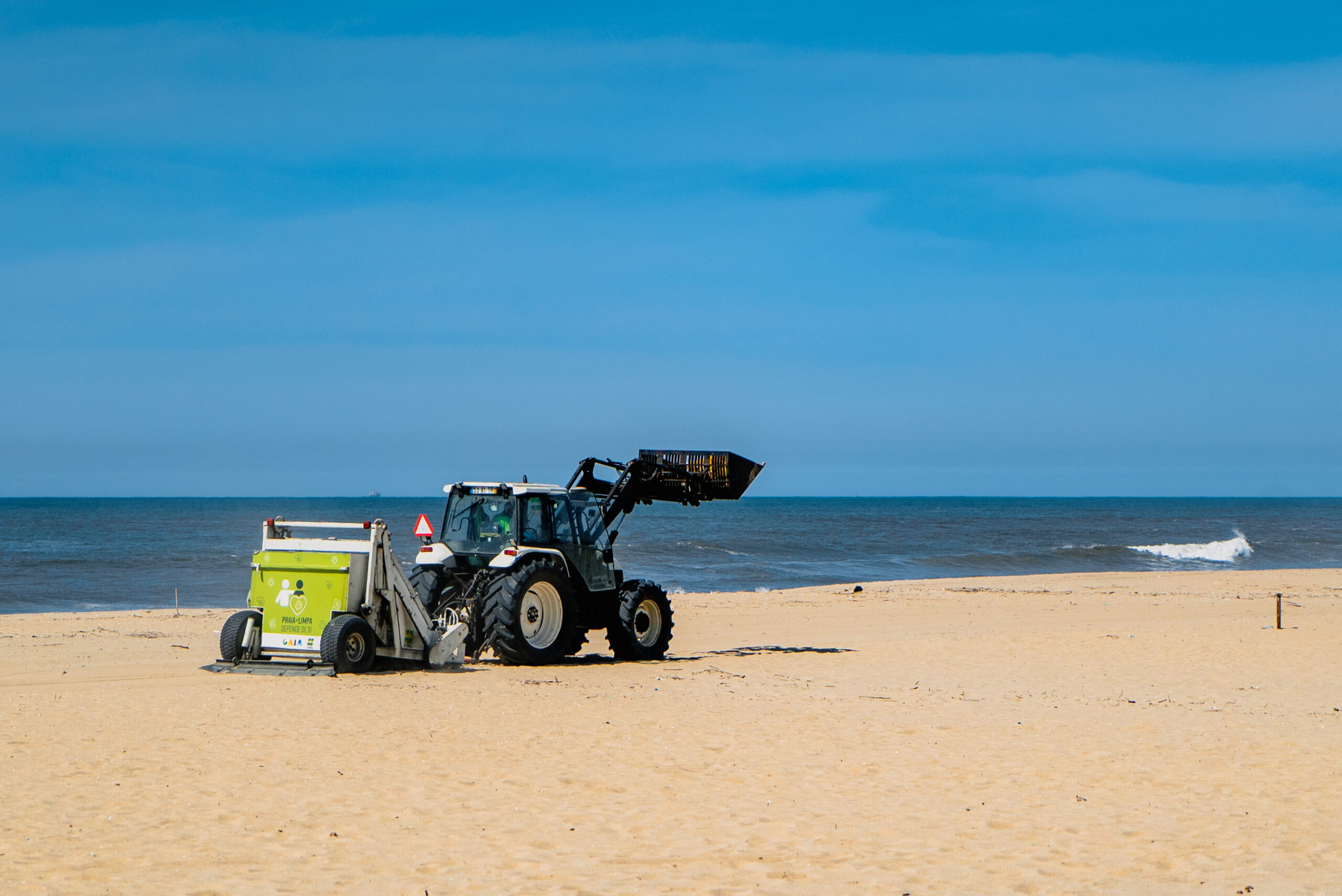 Limpeza das Praias e Esplanadas já iniciaram