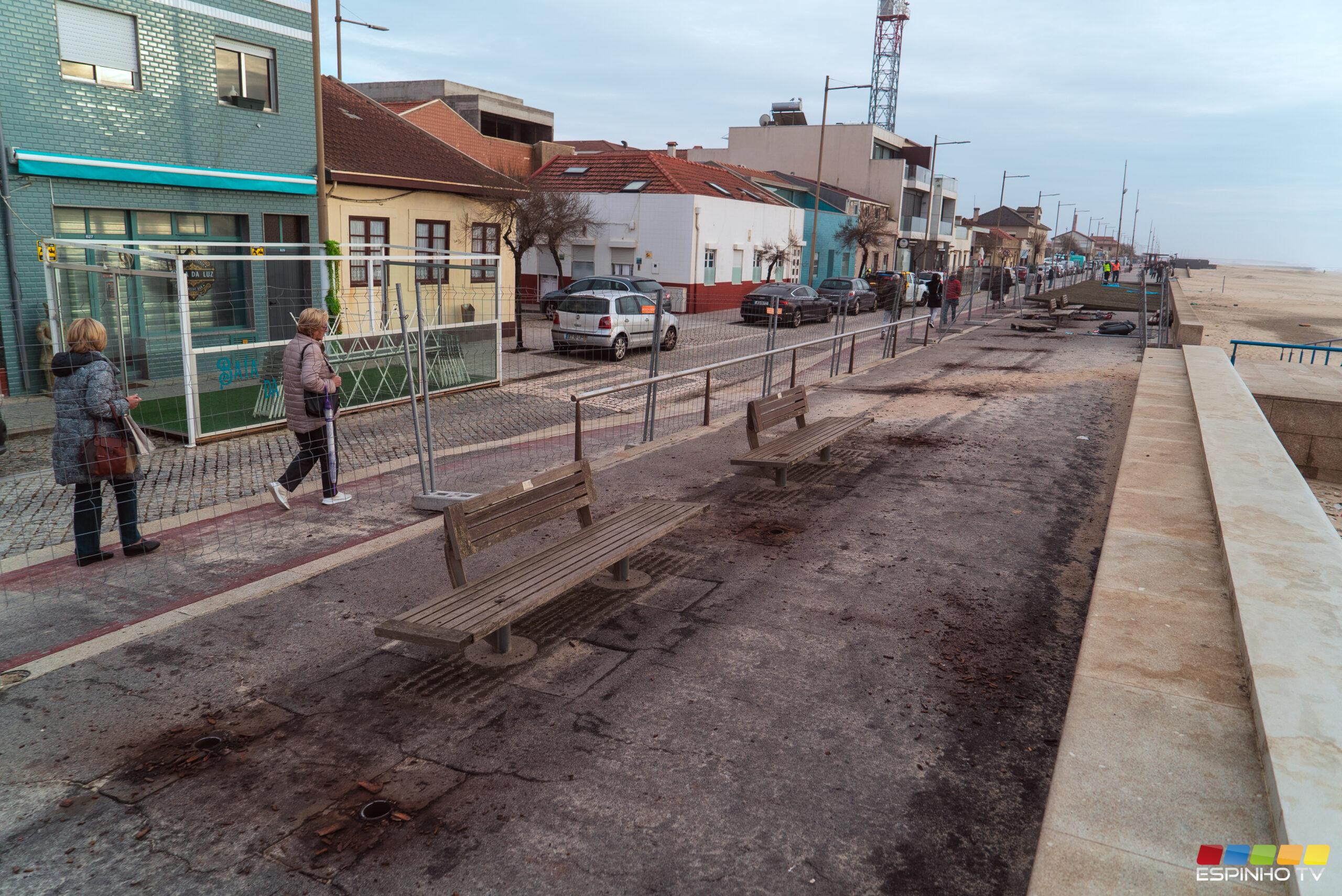 Obras de reparação de pérgulas na rua 2