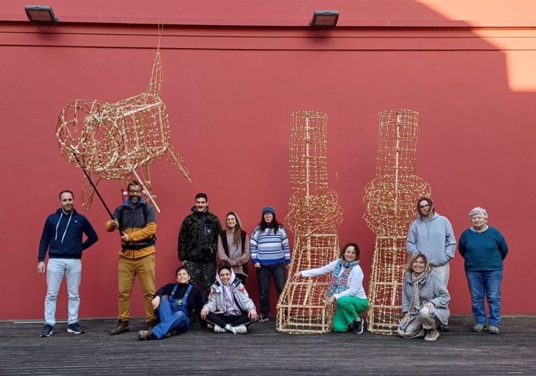 Oficina “GIGANTES do MaR” dá início ao Festival Mar~Marionetas 2025!